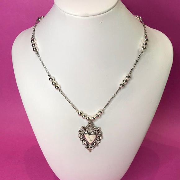 NWT Sacred Saint Heart Necklace Silver necklace handmade - Picture 6 of 8